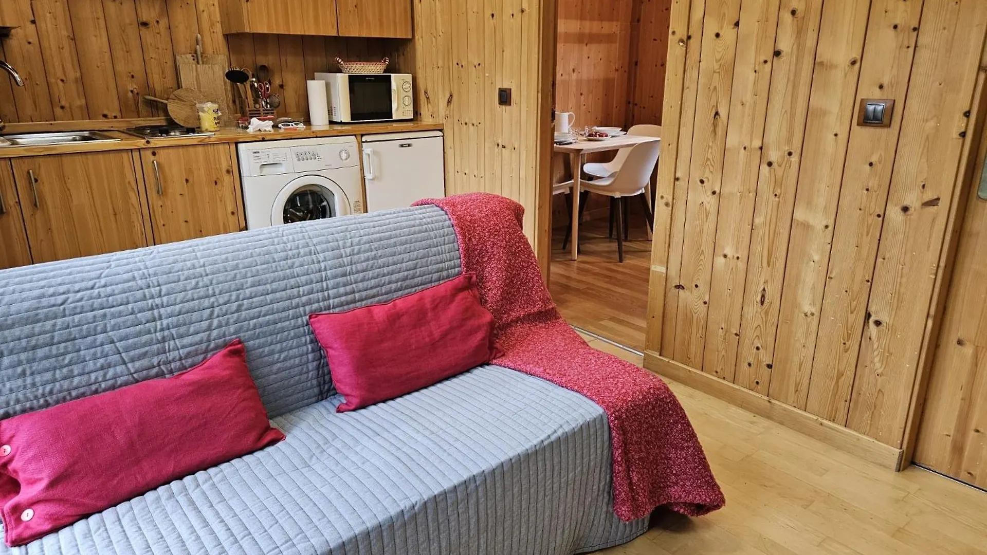 Apartamentos Ea Astei Ea